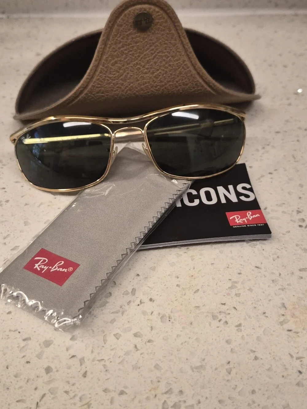 Ray-Ban authentic ray